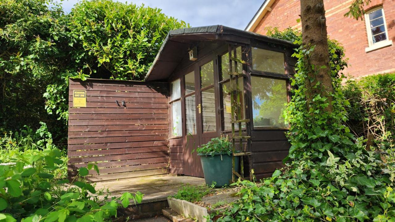 Beautiful House And Elevated Garden In Bridgnorth Villa Exteriör bild
